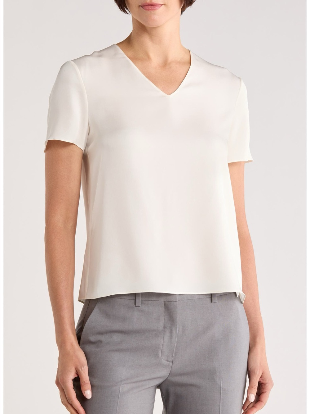 Theory Cream V-Neck Short Sleeve Blouse